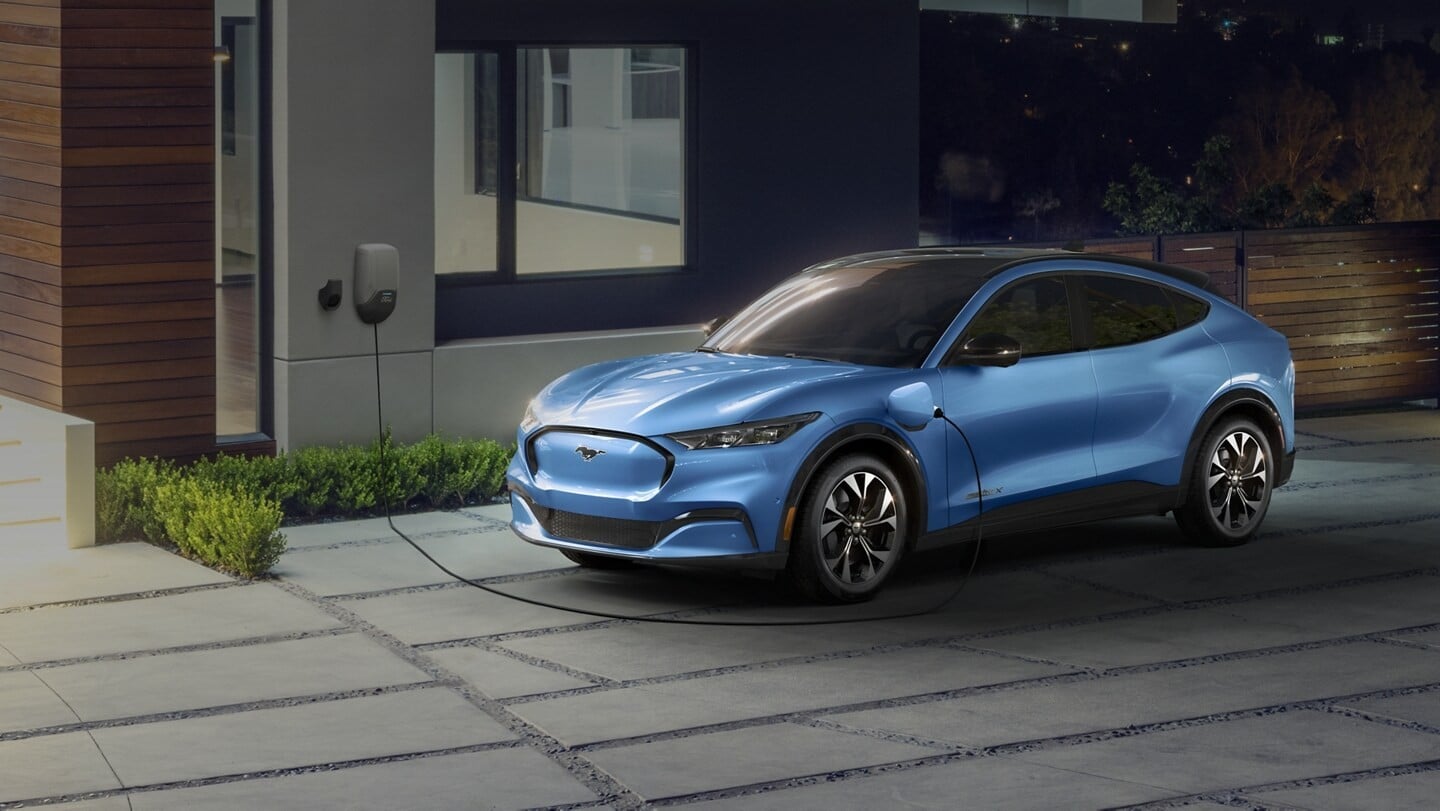 2025 Ford mustang Mach e charging