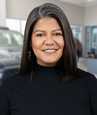 BDC Manager Larissa Santos in Internet Sales at Jacksonville CJDR Westside