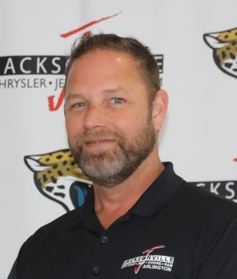 Service Manager Thomas Lewis in Service at Jacksonville CJDR Arlington