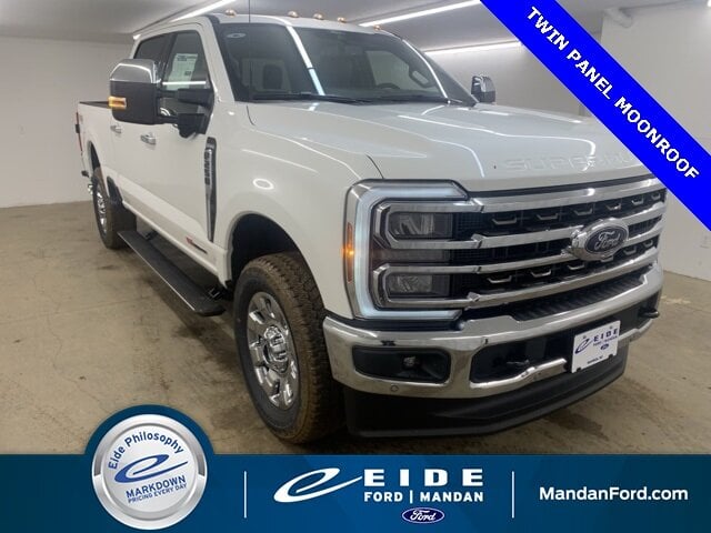 Lease this 2025, White, Ford, Super Duty F-250, SRW King Ranch