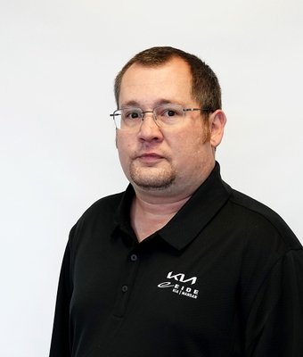 KIA Parts Manager Matt Burkart in Parts at Eide Ford Mandan