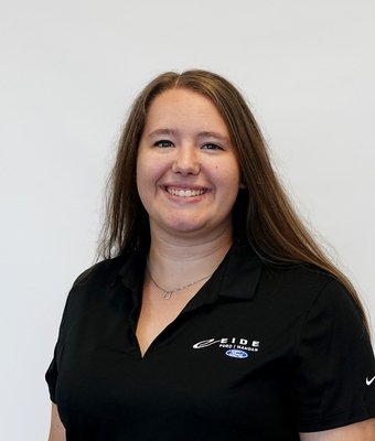 Cashier Hailee Winter in Service at Eide Ford Mandan