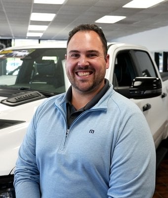 Business Manager Jon Skinner in Sales at Eide Chrysler St. Cloud