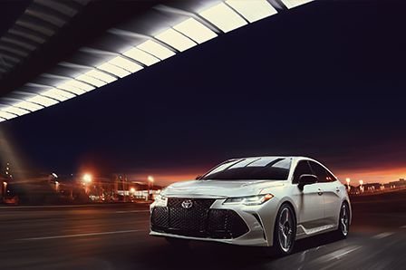 An Alluring 2019 Toyota Avalon available at Westbury Toyota on Long Island.