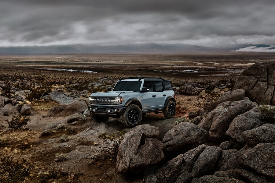 ford bronco 6