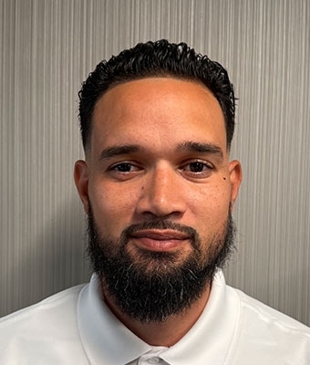 Sales Consultant Adyel Candelerio (Hablo Español) in Sales at Mullinax Ford of Central Florida