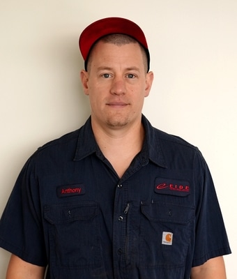 Technician Anthony Watson in Service at Eide CDJR Pine City