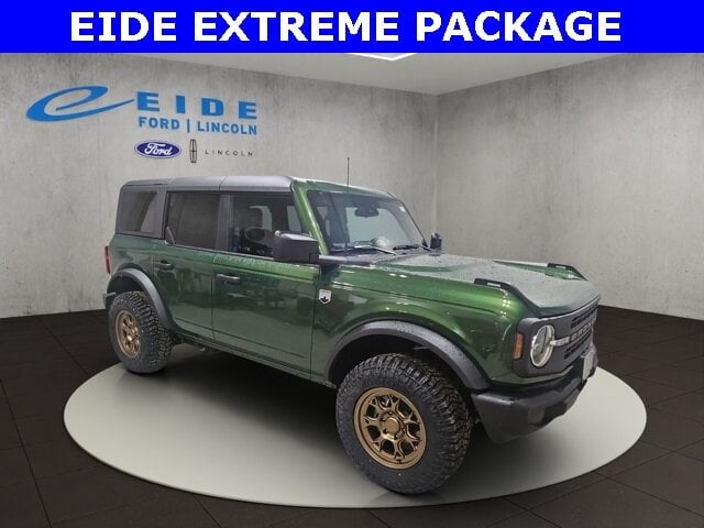 2025 Ford Bronco Base photo 3